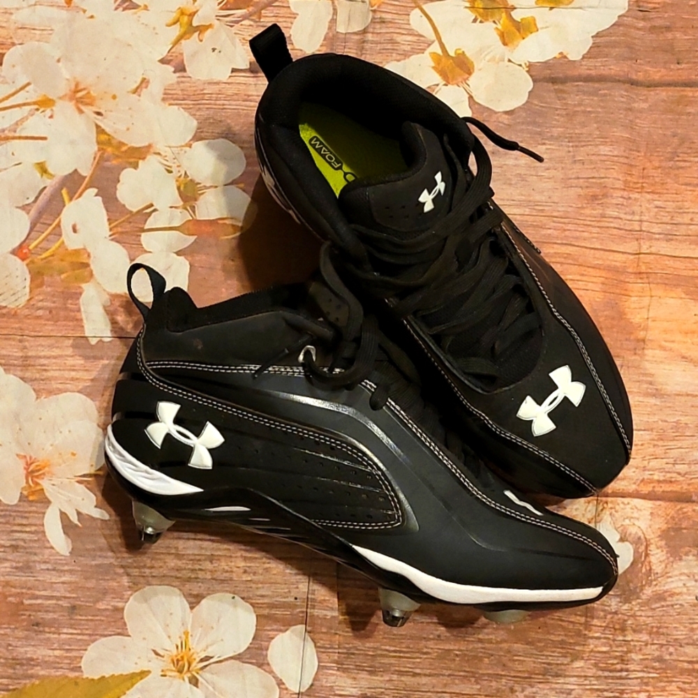 Under armour black 4D Foam cleats